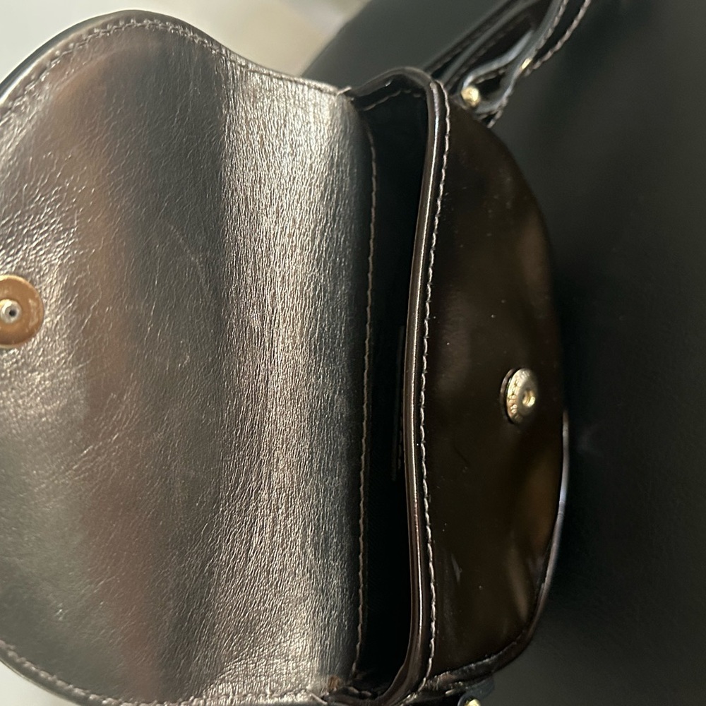 Burberry Black Patent Leather Crossbody Bag - Picture 4 of 7